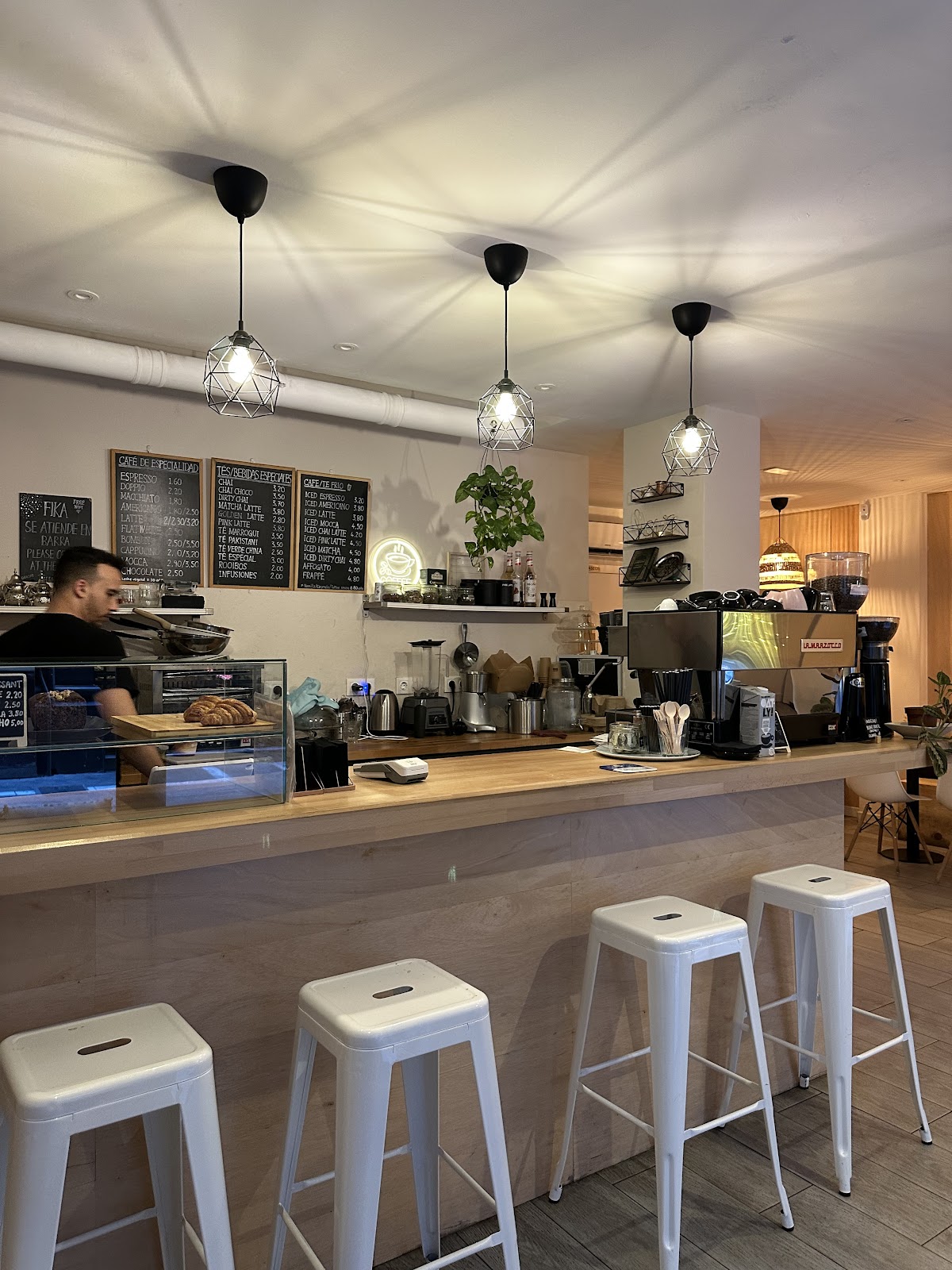 FIKA SPECIALTY COFFEE & BRUNCH en andalucía ebaristo café
