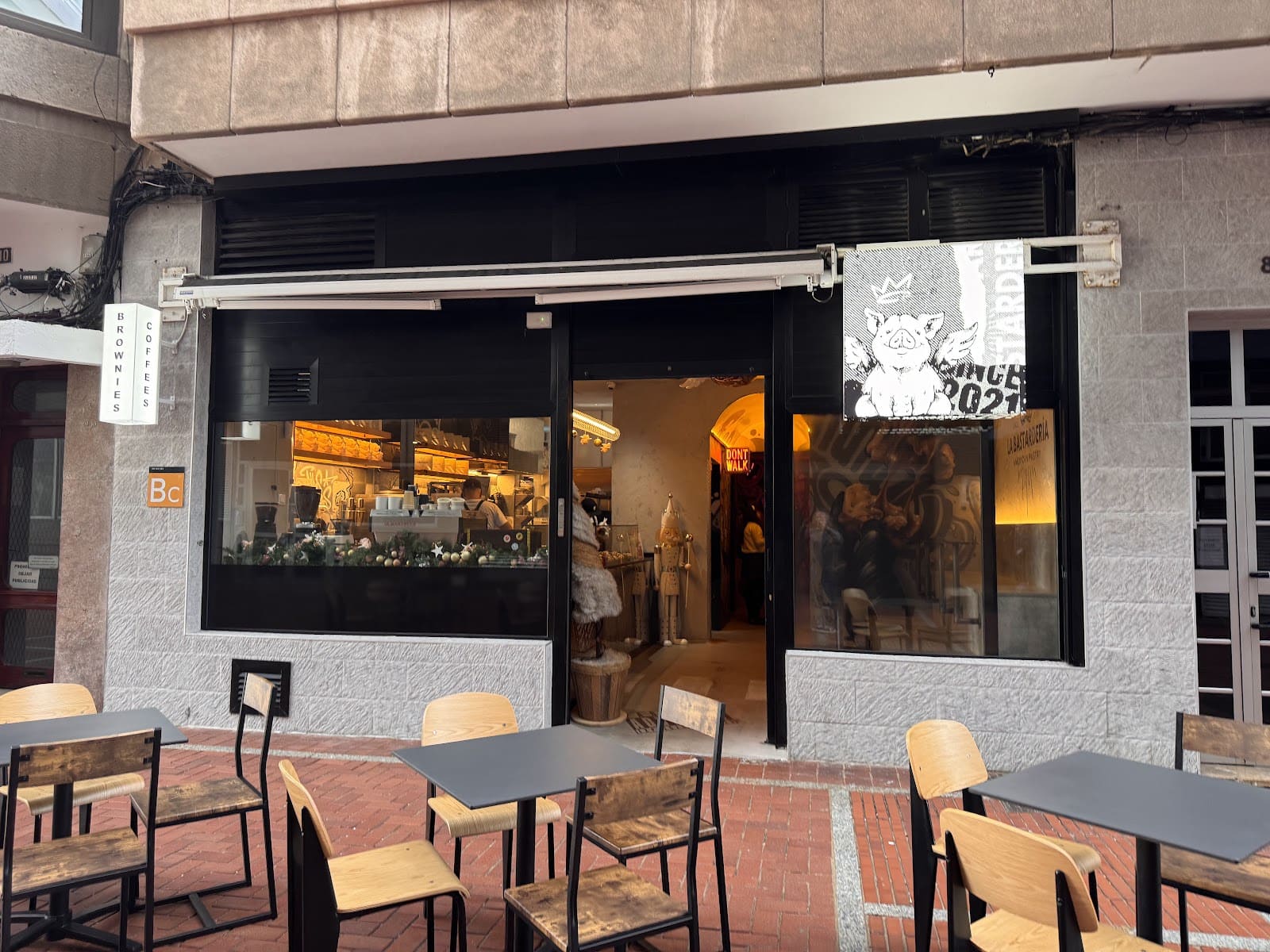 LA BASTARDERÍA en canarias ebaristo café