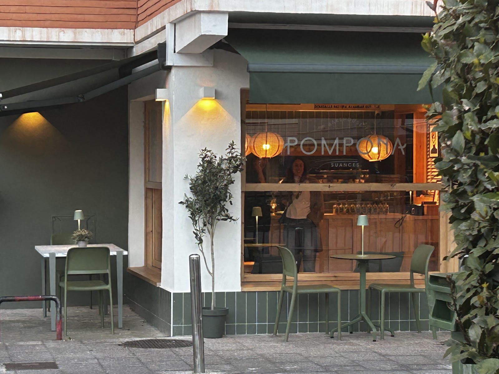 POMPONA SUANCES en cantabria ebaristo café