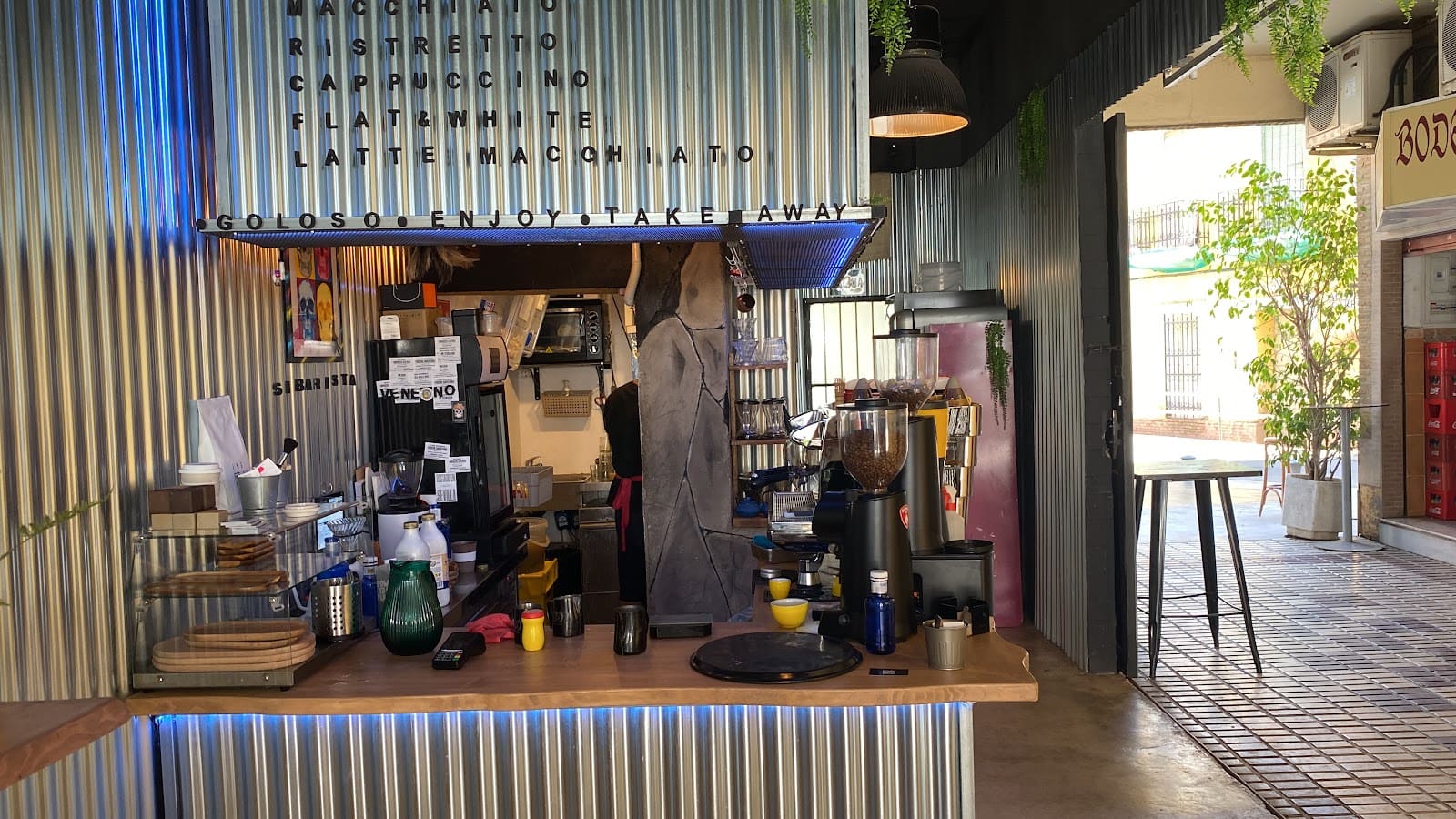 VENENO DE ROSALIA CAFETERÍA DE ESPECIALIDAD en andalucía ebaristo café